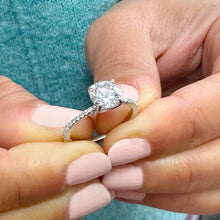 Load image into Gallery viewer, 14K Solid White Gold Round Cut Natural Diamond Engagement Ring Prong 1.35ct