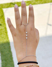 Load image into Gallery viewer, Finger Bracelet Moissanites Ring Bracelet In 14k Solid White Gold Hand Chain Bracelet Bezel Set Chain Bracelet Gift 0.30ctw