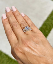 Load image into Gallery viewer, Princess Cut And Emerald Baguettes and Round Cut Sides Moissanite Engagement Ring And Matching Band 14k Solid Yellow Gold Wedding Set 4.25ct