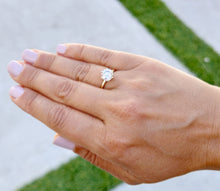 Load image into Gallery viewer, GIA Certified Natural Round Cut Diamonds Engagement Ring Crown Six Prong Setting Solitaire Wedding Bridal Ring Set In 14K Yellow Gold 1.00ct