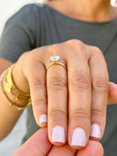 Load image into Gallery viewer, GIA Certified Natural Round Cut Diamonds Engagement Ring Crown Six Prong Setting Solitaire Wedding Bridal Ring Set In 14K Yellow Gold 1.00ct