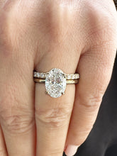 Load image into Gallery viewer, Oval cut Moissanite And Round Cut Natural Diamonds Sides Engagement Ring And Matching Band 14k Solid Yellow Gold Bridal Ring Solitaire 3.30