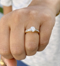 Load image into Gallery viewer, Round Cut Diamond Engagement Ring IGI Certified 14k Solid Yellow Gold Wedding RIng Prong Set Bridal Prppose Ring 1.15ctw F-VS2