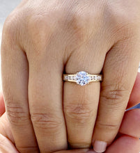 Load image into Gallery viewer, Round Cut Diamond Engagement Ring IGI Certified 14k Solid Yellow Gold Wedding RIng Prong Set Bridal Prppose Ring 1.15ctw F-VS2