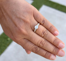 Load image into Gallery viewer, Round Cut Diamond Engagement Ring IGI Certified 14k Solid Yellow Gold Wedding RIng Prong Set Bridal Prppose Ring 1.15ctw F-VS2