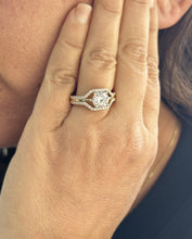 Load image into Gallery viewer, Round Cut Diamond Engagement Ring IGI Certified 14k Solid Yellow Gold Wedding Ring Prong Set Bridal Propose Ring Split Shank 2.50ctw F-VS2