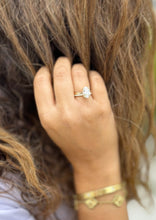 Load image into Gallery viewer, Oval Cut Diamond Engagement Ring And Matching Band Solitaire Ring IGI Certified 14k Solid Yellow Gold Bridal Ring Wedding Ring 3.30ctw F-VS2