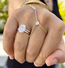 Load image into Gallery viewer, Oval cut Moissanite And Round Cut Natural Diamonds Sides Engagement Ring And Matching Band 14k Solid White Gold Bridal Ring Solitaire 3.20ct