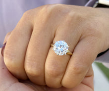 Load image into Gallery viewer, Round Cut Diamond Engagement Ring IGI Certified 5.00ct 14k Solid Yellow Gold Solitaire Style Bridal Ring Minimalist Wedding Ring G-VS2