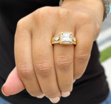 Load image into Gallery viewer, Princess Cut And Round And Marquise Cut Diamond Engagement Ring IGI Certified 14k Solid Yellow Gold Halo Style Wedding Ring 3.25ct G-VS2
