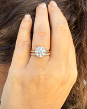Load image into Gallery viewer, Round Cut Diamond Engagement Ring And Matching Band Solitaire IGI Certified Crown Set Style In 14k Solid Rose Gold Wedding Bridal Ring 3.20ctw