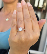 Load image into Gallery viewer, Round Cut Diamond Engagement Ring And Matching Band Solitaire IGI Certified Crown Set Style In 14k Solid Rose Gold Wedding Bridal Ring 3.20ctw