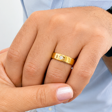 Load image into Gallery viewer, Round Cut CVD Diamonds Men's Ring Set In 14K Solid Yellow Gold Men's Band Solitaire Style Men's Diamond Band 0.10ctw