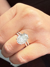 Load image into Gallery viewer, Oval Shape Moissanite And Round Cut Sides Engagement Ring And Matching Band 14k Yellow Gold Bridal Ring Solitaire Wedding Ring 5.30ctw