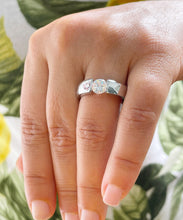 Load image into Gallery viewer, 14k Solid And Heavy White Gold Round Cut Natural Diamond Engagement Ring Tension Set Ring Solitaire Ring Wedding Ring 0.75ctw
