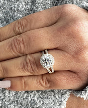 Load image into Gallery viewer, Round Cut Moissanite and CVD Diamond Engagement Ring 14k Solid Yellow Gold Halo Bridal Ring Split Shank Style Wedding Ring 2.20ctw