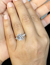 Load image into Gallery viewer, Cushion Cut And Round Cut Diamond Engagement Ring And Matching Band IGI Certified 14k Solid Yellow Gold Halo Wedding Ring 4.40ctw F-VS2