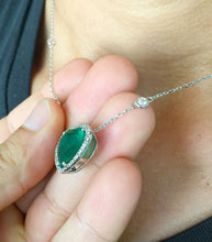 Load image into Gallery viewer, Large 14k White Gold Heart Shape Emerald And Round Cut Natural Diamonds Pendent Necklace Art Deco Style Halo Bridal Gift Chain 5.70ctw
