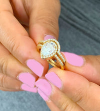 Load image into Gallery viewer, GIA/IGI Certified 14k Solid Yellow Gold Pear Shape Diamond Engagement Ring And Band Wedding Bridal Set Halo 2.00ctw F-VS2