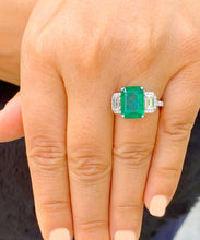 Load image into Gallery viewer, Big 14k solid white gold natural green emerald and natural round and cushion cut diamonds ring, bridal, engagement, wedding 5.50ct