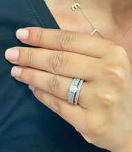 Load image into Gallery viewer, GIA/IGI Certified 14K Solid White Gold Round Cut Diamond Engagement Ring And Two Bands Wedding Set 2.00ctw F-VS2