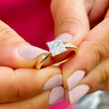 Load image into Gallery viewer, GIA/IGI Certified 14k Solid Yellow Gold Princess Cut Diamond Engagement Rring Deco Bridal Wedding Solitaire Prong Setting 1.00ct F-VS2