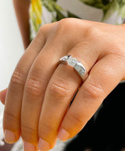 Load image into Gallery viewer, GIA/IGI Certified 14k Solid And Heavy White Gold Round Cut Diamond Engagement Ring Tension Set Solitaire 1.00ctw F-VS2