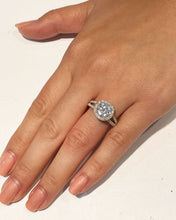 Load image into Gallery viewer, 14k Solid Yellow Gold Round Cut Natural Diamond Engagement Ring Halo 2.20ct