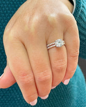 Load image into Gallery viewer, 14k Solid Rose Gold Round Cut Forever One Moissanite and Natural Diamond Engagement Ring And Band Bridal Wedding 2.10ct