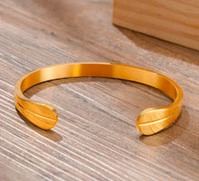 Load image into Gallery viewer, Elegant 14K or 18K Solid and Very Heavy White / Yellow / Or Rose Gold Men's Cuff Bangle 7mm Width Knife Cut Edges