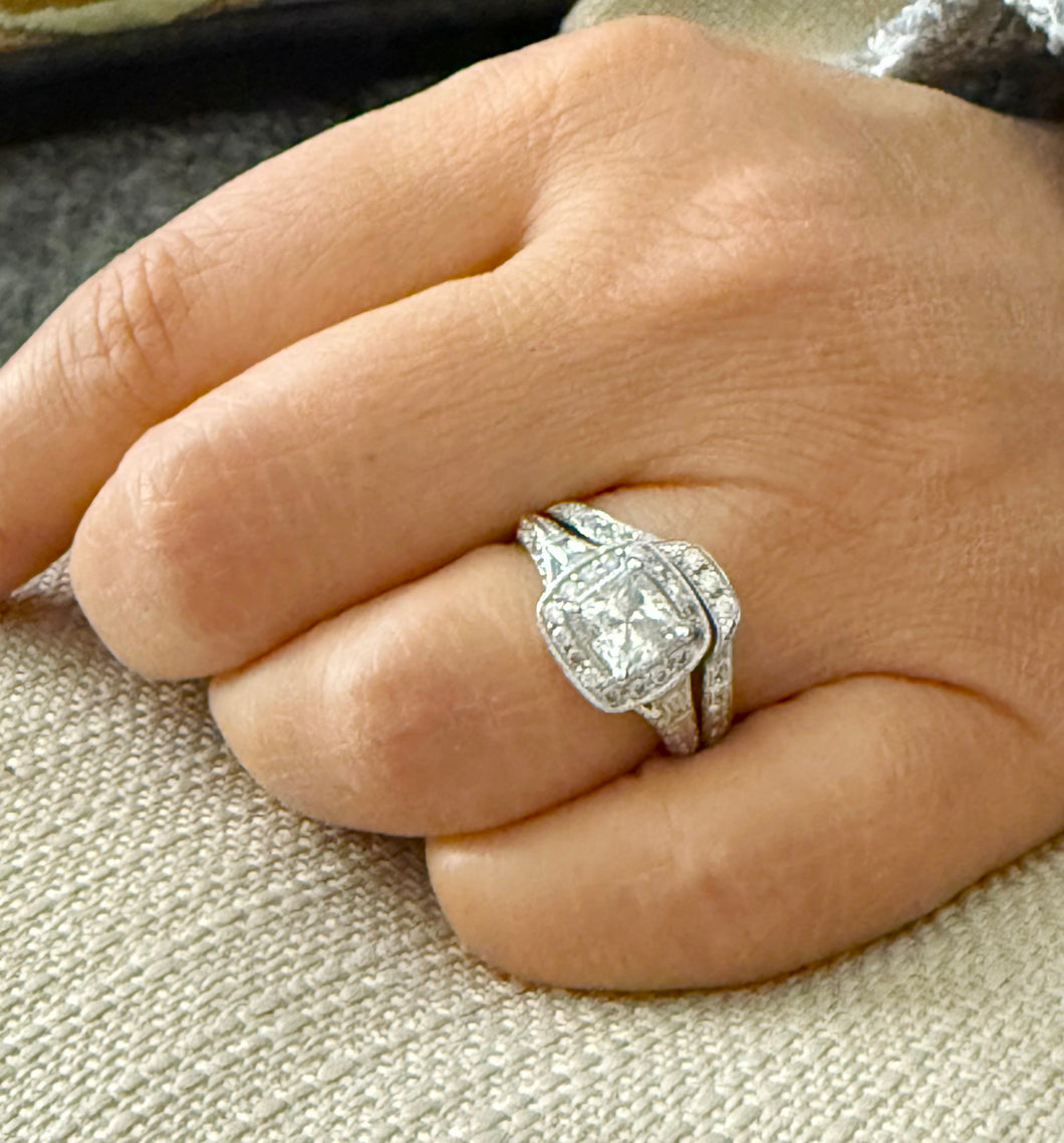 Princess Cut And Round Cut Sides Diamond Engagement Ring And Matching Band Wedding Ring Set IGI Certified 14k Solid White Gold 2.50ctw