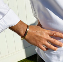 Load image into Gallery viewer, Men&#39;s Cuff Bangle 14K or 18K Solid and Very Heavy White Gold or Yellow Gold or Rose Gold 6mm Width Tapers Up Design High Polish Finish
