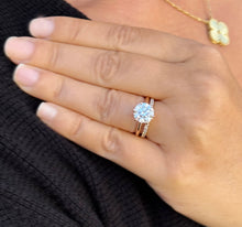 Load image into Gallery viewer, Round Cut Diamond Engagement Ring And Matching Band Solitaire IGI Certified Crown Set Style In 14k Solid Rose Gold Wedding Bridal Ring 3.20ctw
