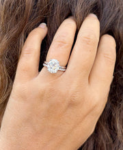 Load image into Gallery viewer, Oval Cut Diamond Engagement Ring And Matching Band Solitaire Ring IGI Certified 14k Solid Yellow Gold Bridal Ring Wedding Ring 5.30ctw G-VS2
