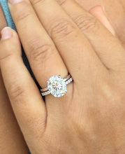 Load image into Gallery viewer, Oval Cut Diamond Engagement Ring And Matching Band Solitaire Ring IGI Certified 14k Solid Yellow Gold Bridal Ring Wedding Ring 5.30ctw G-VS2
