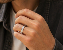 Load image into Gallery viewer, Vintage Leaf Engraved Wedding Band 14K White Gold Ring Unisex Wedding Band Antique Filigree Ring for Men Women Anniversary Band 4.5mm Width
