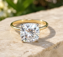 Load image into Gallery viewer, IGI Certified Cushion Cut Diamond Engagement Ring Solitaire Wedding Ring Four Prong Bridal Ring 14K Solid Yellow Gold Propose Ring 4.00ct
