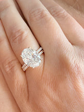 Load image into Gallery viewer, Oval Shape Moissanite And Round Cut Sides Engagement Ring And Matching Band 14k Yellow Gold Bridal Ring Solitaire Wedding Ring 5.30ctw
