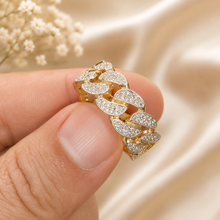Load image into Gallery viewer, Round Cut Cvd Diamonds Ring Pave Set Men's Band Link Chain Style Men's Wedding Band Right Hand Ring Men's 14K Solid Yellow Gold 1.00ctw
