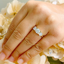 Load image into Gallery viewer, Round Cut Diamonds Engagement Ring Three Stone Style IGI Certified Set In 14k Solid Yellow Gold Weding Ring Prong Set Bridal Ring 1.60ctw
