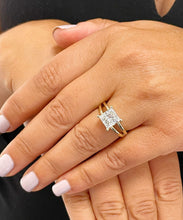 Load image into Gallery viewer, Princess Cut Diamond Engagement Ring Solitaire IGI Certified 14K Solid Yellow Gold Prong Setting Split Shank Design 2.00ct G-VS2

