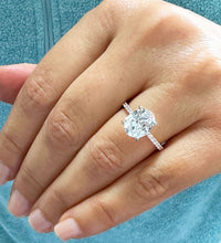 Load image into Gallery viewer, Oval Shape Moissanite and Round Cut Sides Engagement Ring Minimalist Wedding Bridal Ring For Her Prong Set Women's 14k Solid Rose Gold 5.25
