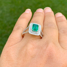 Load image into Gallery viewer, 14k Solid White Gold Simulated Green Emerald And CVD Round Cut Diamonds Ring Split Shank Wedding Ring Double Halo Bridal Engagement 2.80ctw
