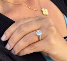 Load image into Gallery viewer, Round Cut Diamond Engagement Ring And Matching Band Solitaire IGI Certified Crown Set Style In 14k Solid Rose Gold Wedding Bridal Ring 3.20
