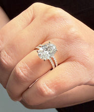 Load image into Gallery viewer, Oval Shape Moissanite And Round Cut Sides Engagement Ring And Matching Band 14k Yellow Gold Bridal Ring Solitaire Wedding Ring 6.30ctw

